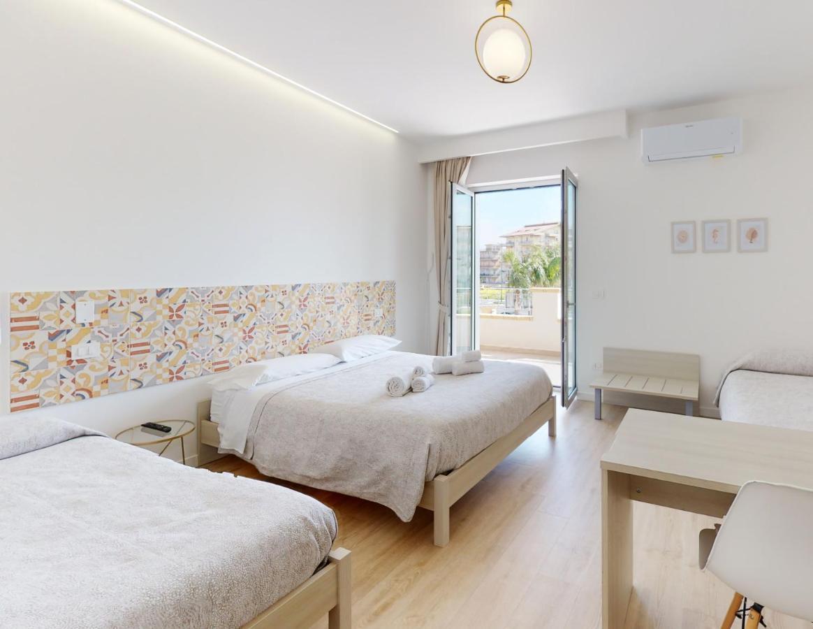 Accomodati B&B Marina di Gioiosa Ionica Eksteriør bilde